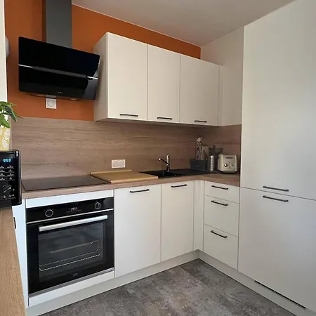 T2 Lumineux Avec Balcon, Parking Et Proche Centre-ville - 4 Pers - Fr-1-392-240